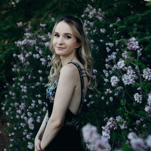 Meet your Posher, Ariana